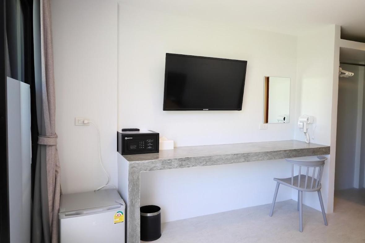 Y House Patong Exterior foto