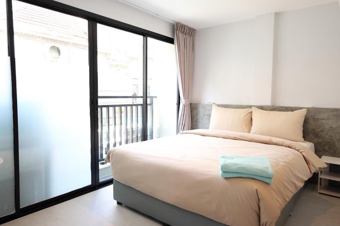 Y House Patong Exterior foto